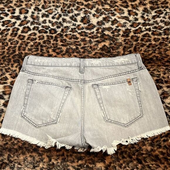 Joe’s Jeans Gabrielle Gray Factory Distressed Ripped Holes Denim Cut Off Shorts - Picture 4 of 12